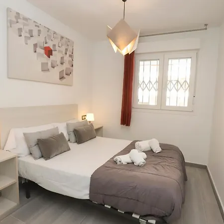 Апартаменты Differentflats Argenta Салоу